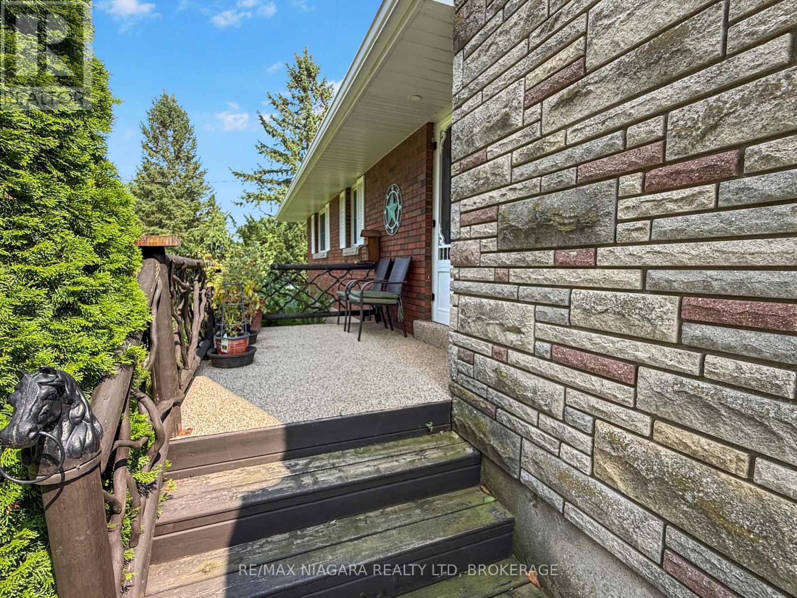 2223 TURNER ROAD - 3