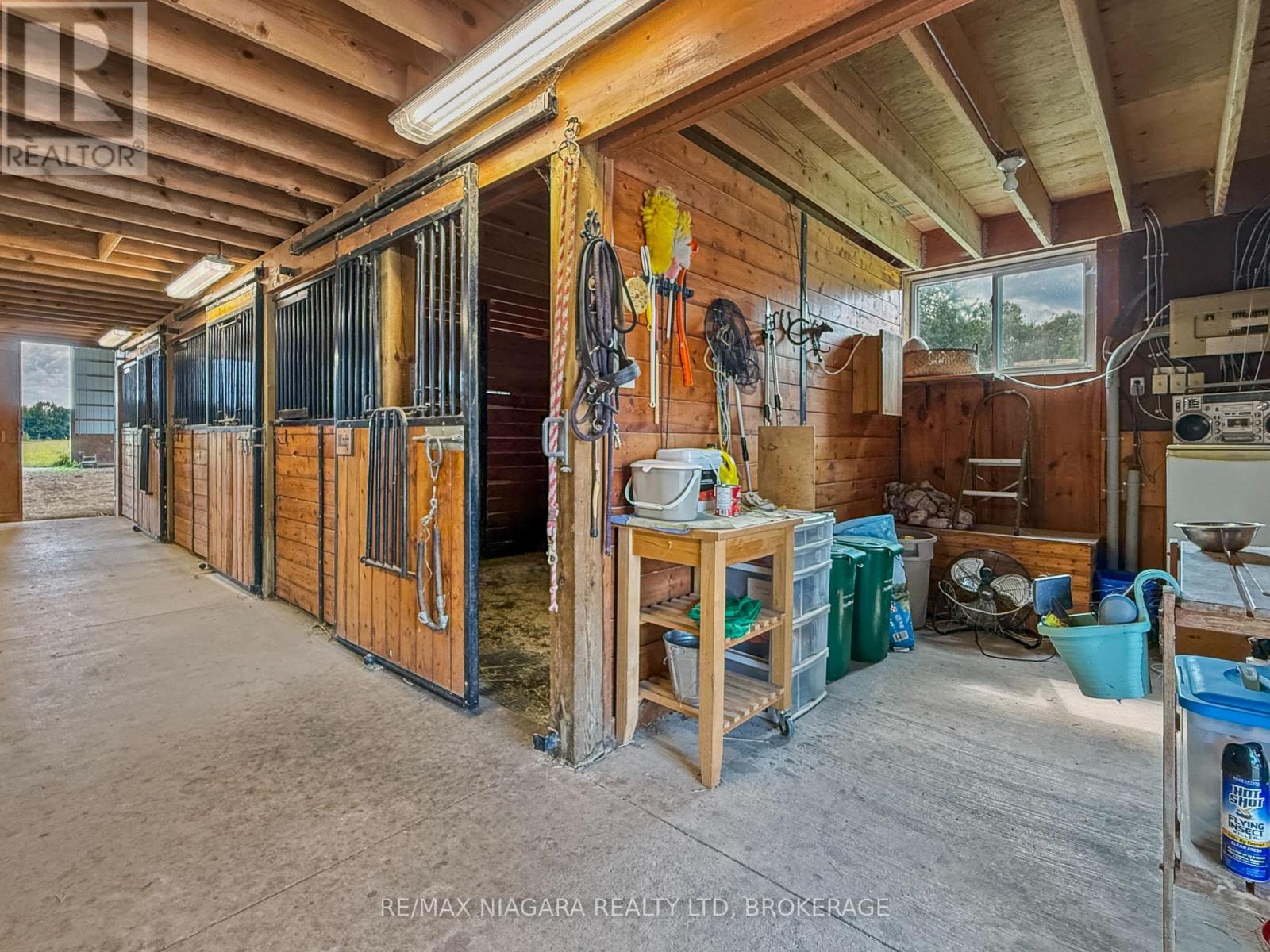 2223 TURNER ROAD - 32