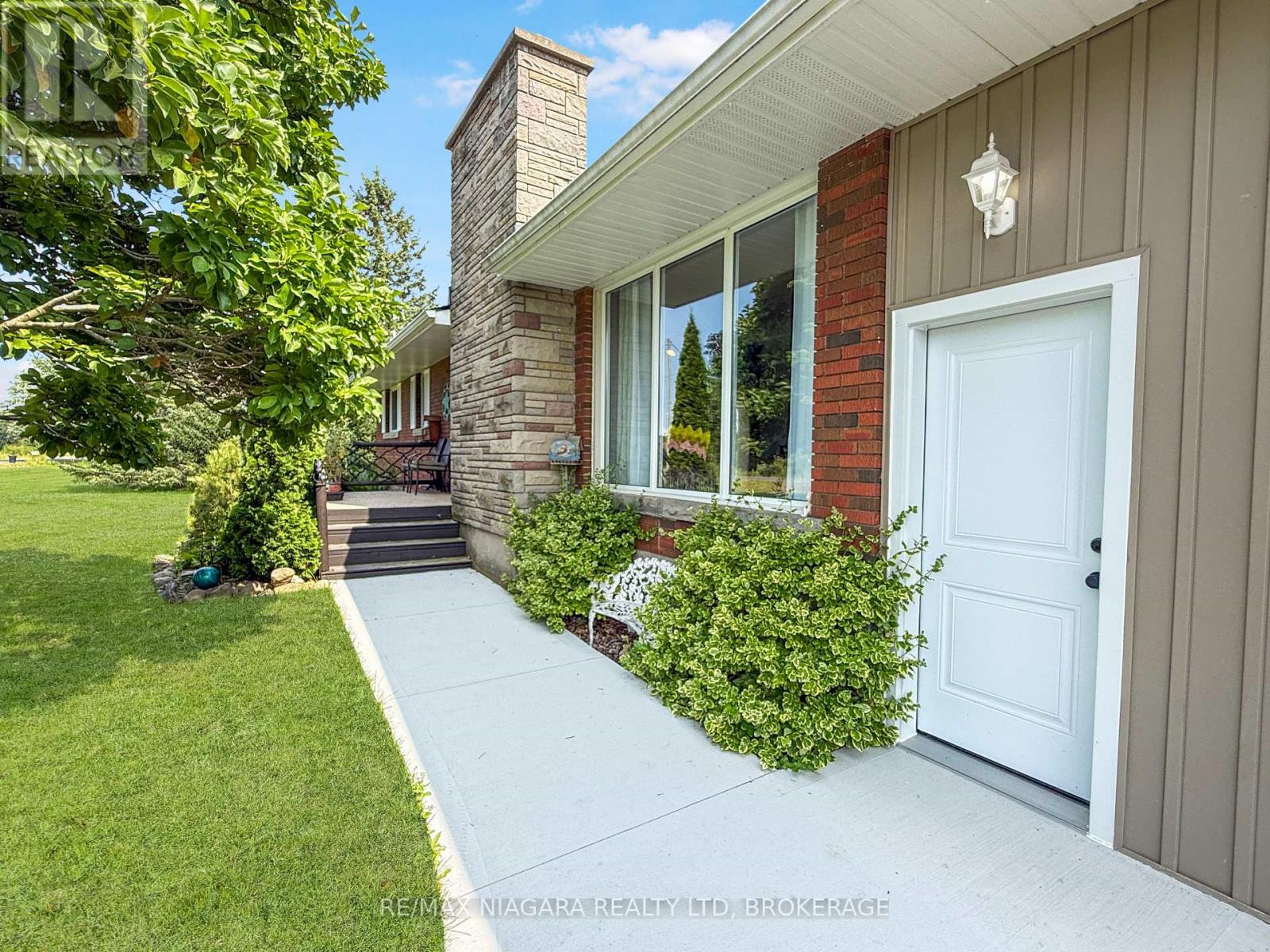 2223 TURNER ROAD - 4