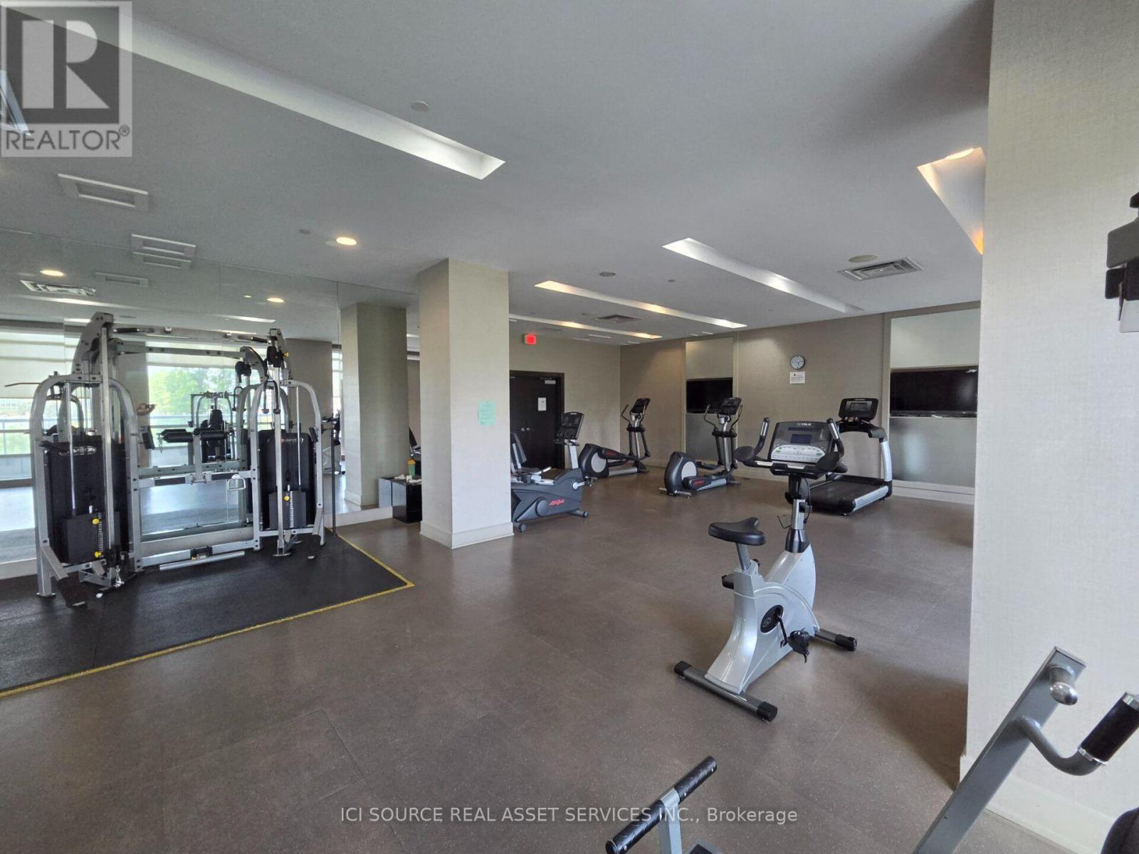 #221 2035 SHEPPARD AVENUE E - 20