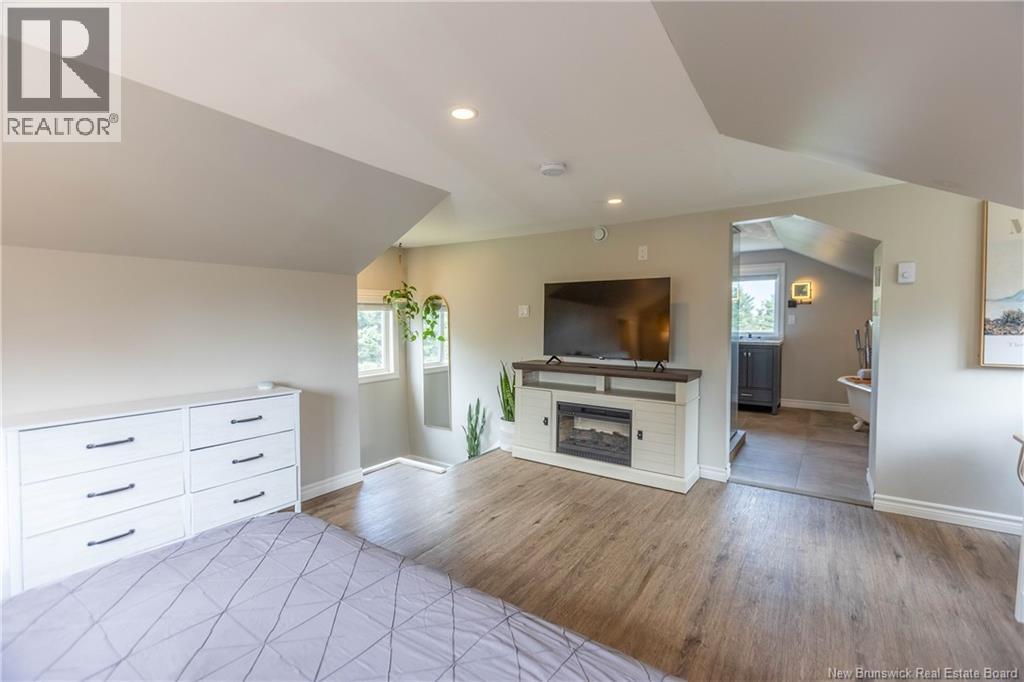 31 Walker Road - 19