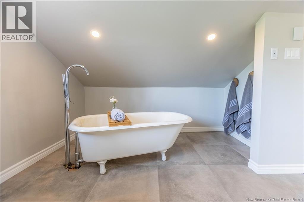 31 Walker Road - 25