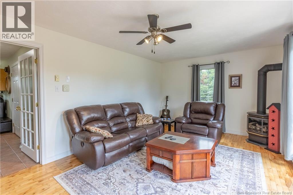 26 Carriage Court - 27