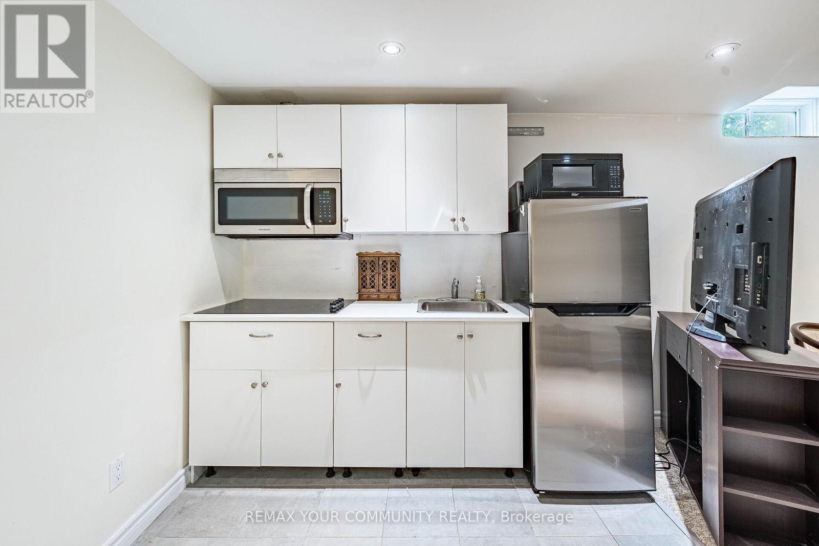 16 VALLEYVIEW ROAD - 37