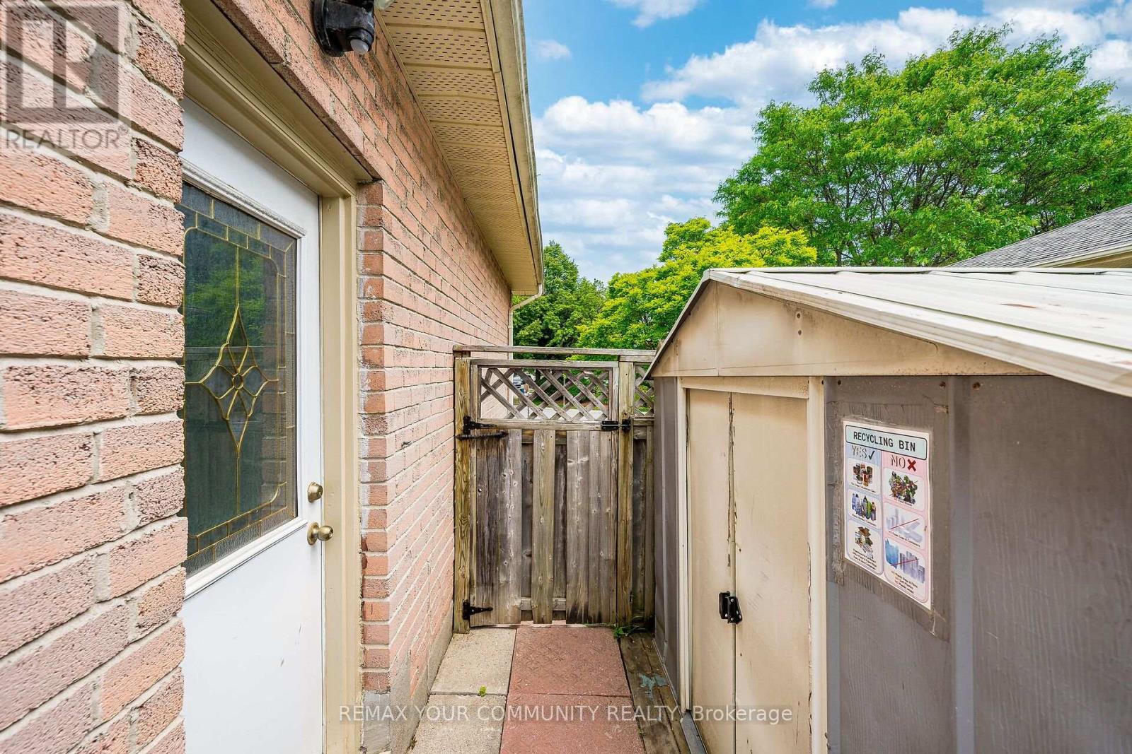 16 VALLEYVIEW ROAD - 44