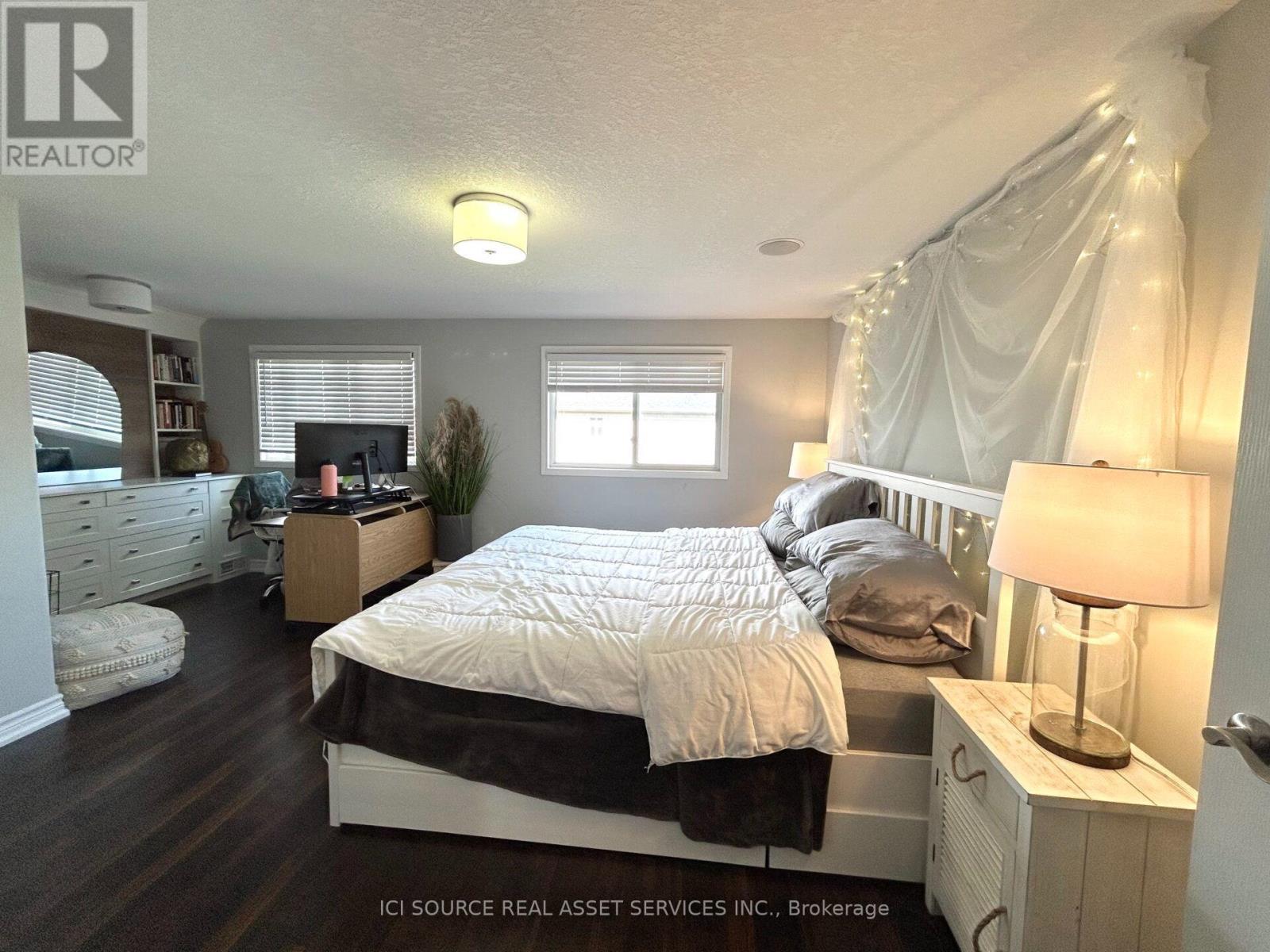 70 FALKNER ROAD - 21