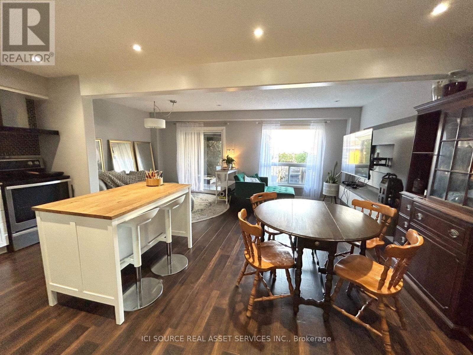 70 FALKNER ROAD - 4
