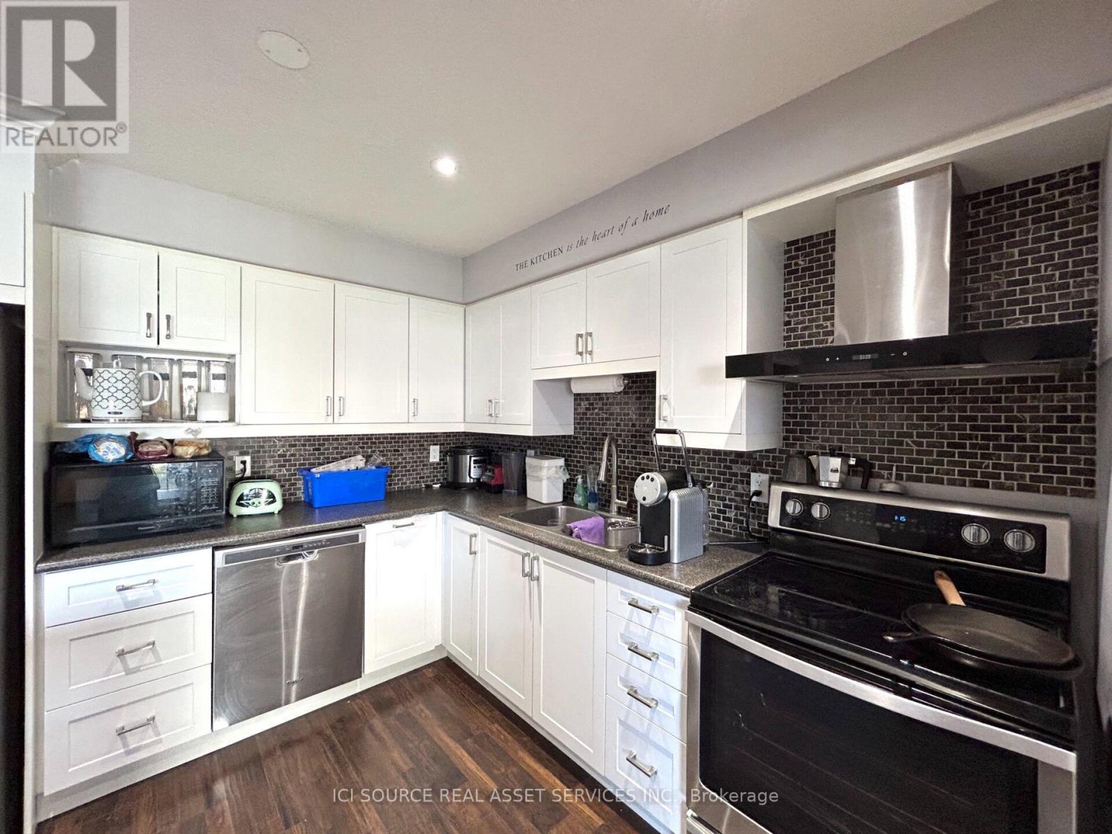 70 FALKNER ROAD - 7