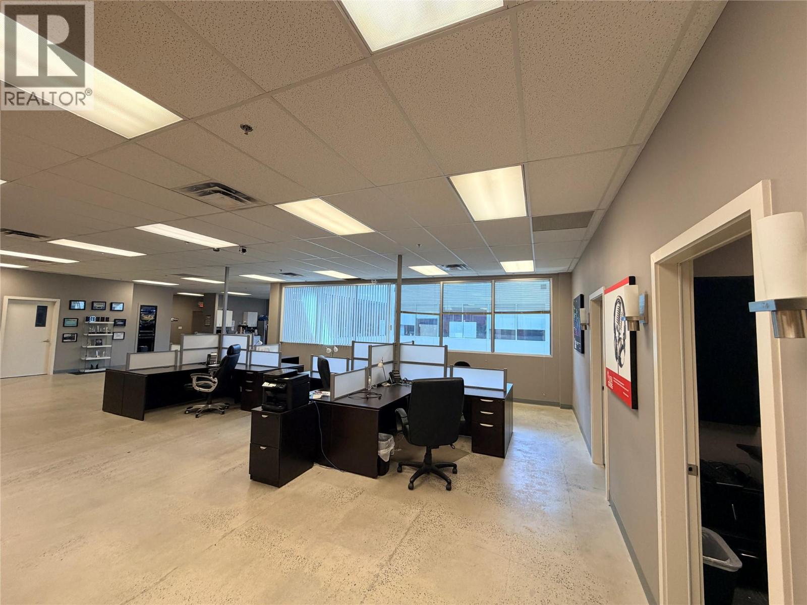 212 1634 Harvey Avenue, Kelowna