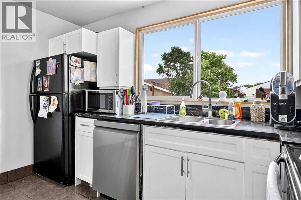 219 Penworth Drive SE - 12