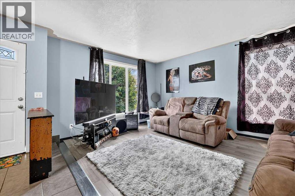 219 Penworth Drive SE - 8