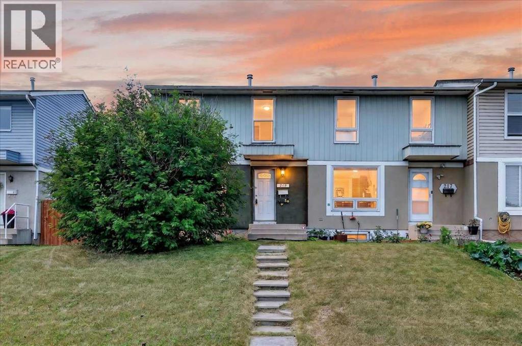 219 Penworth Drive SE - 1