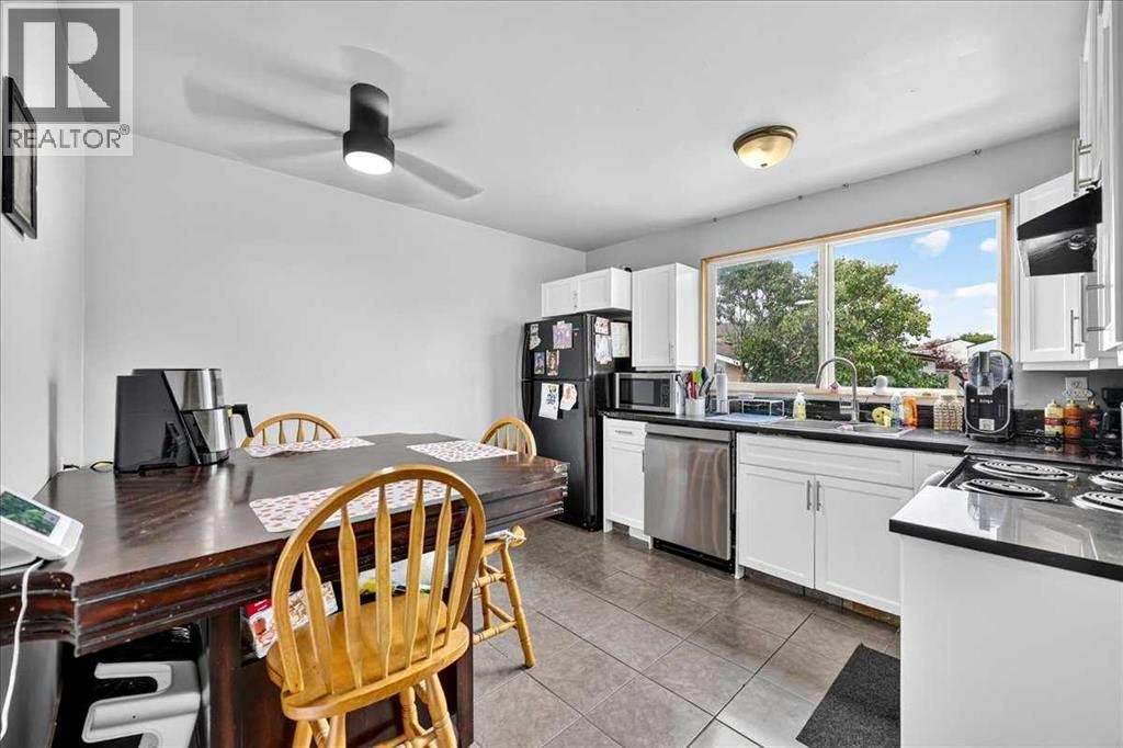 219 Penworth Drive SE - 9