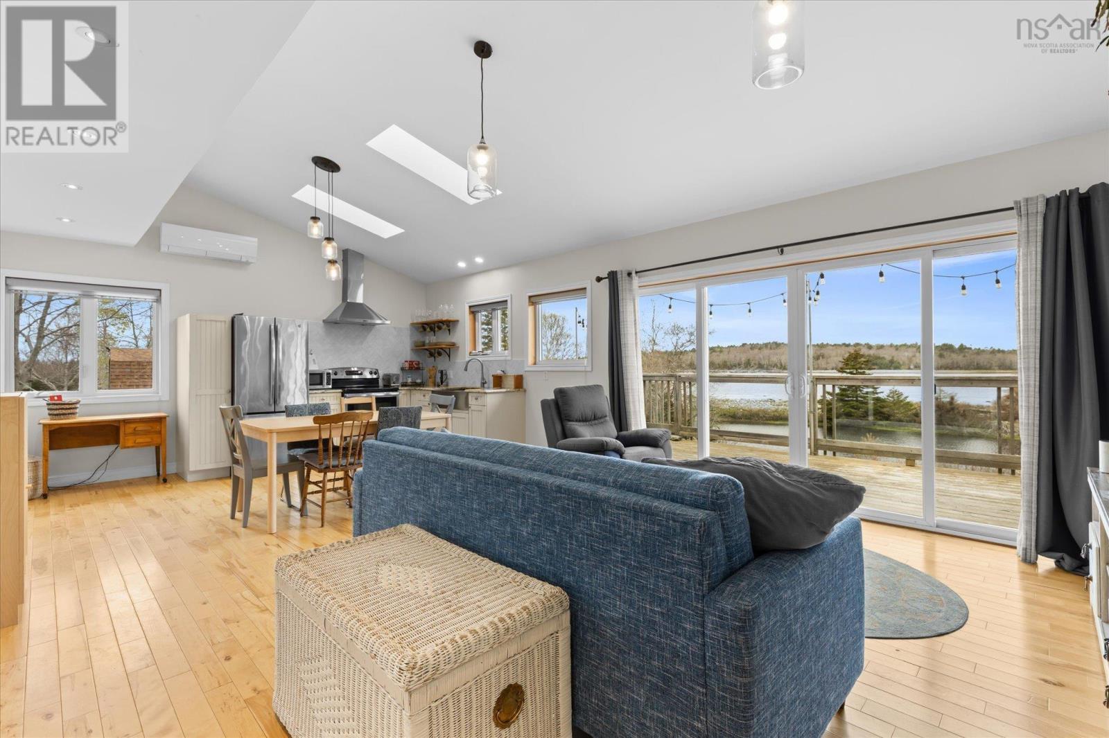 5853 3 Highway - 12