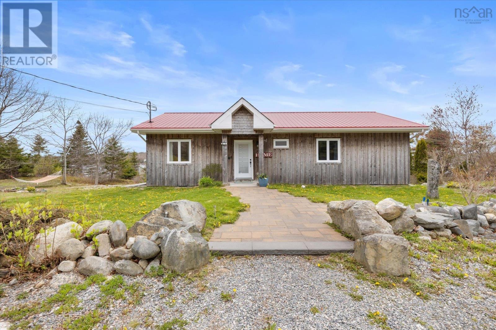5853 3 Highway - 5