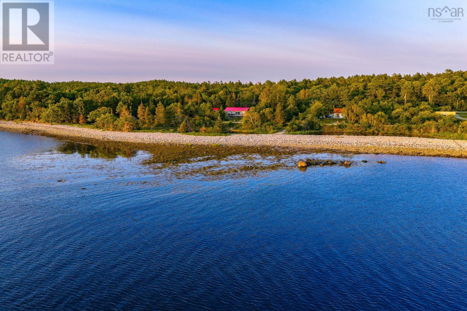 5853 3 Highway - 41