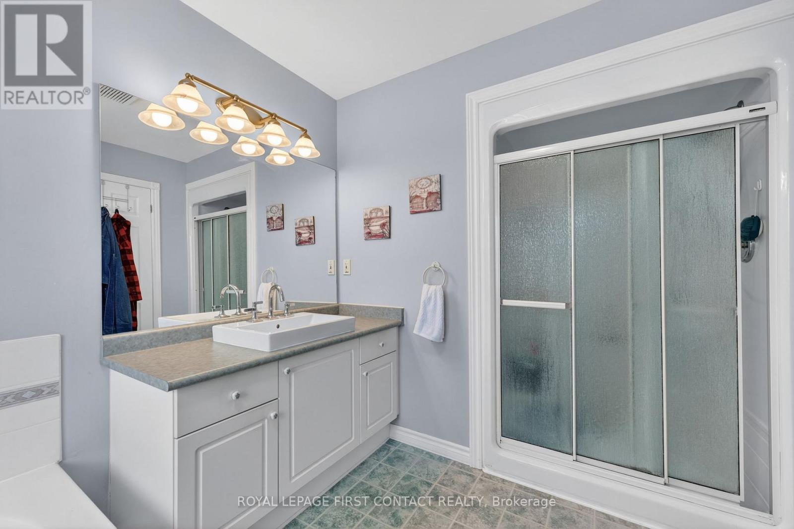 23 MCFADDEN DRIVE - 26