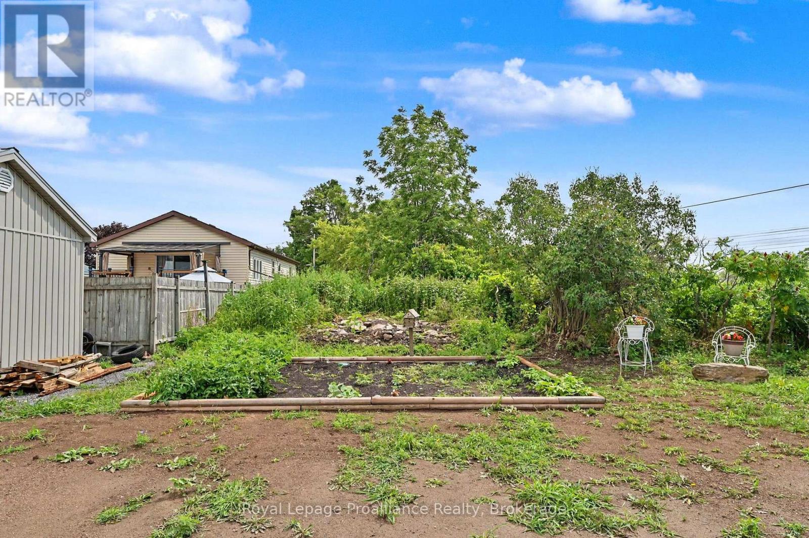 1, 1A, 3, & 3A RAMSAY AVENUE - 21