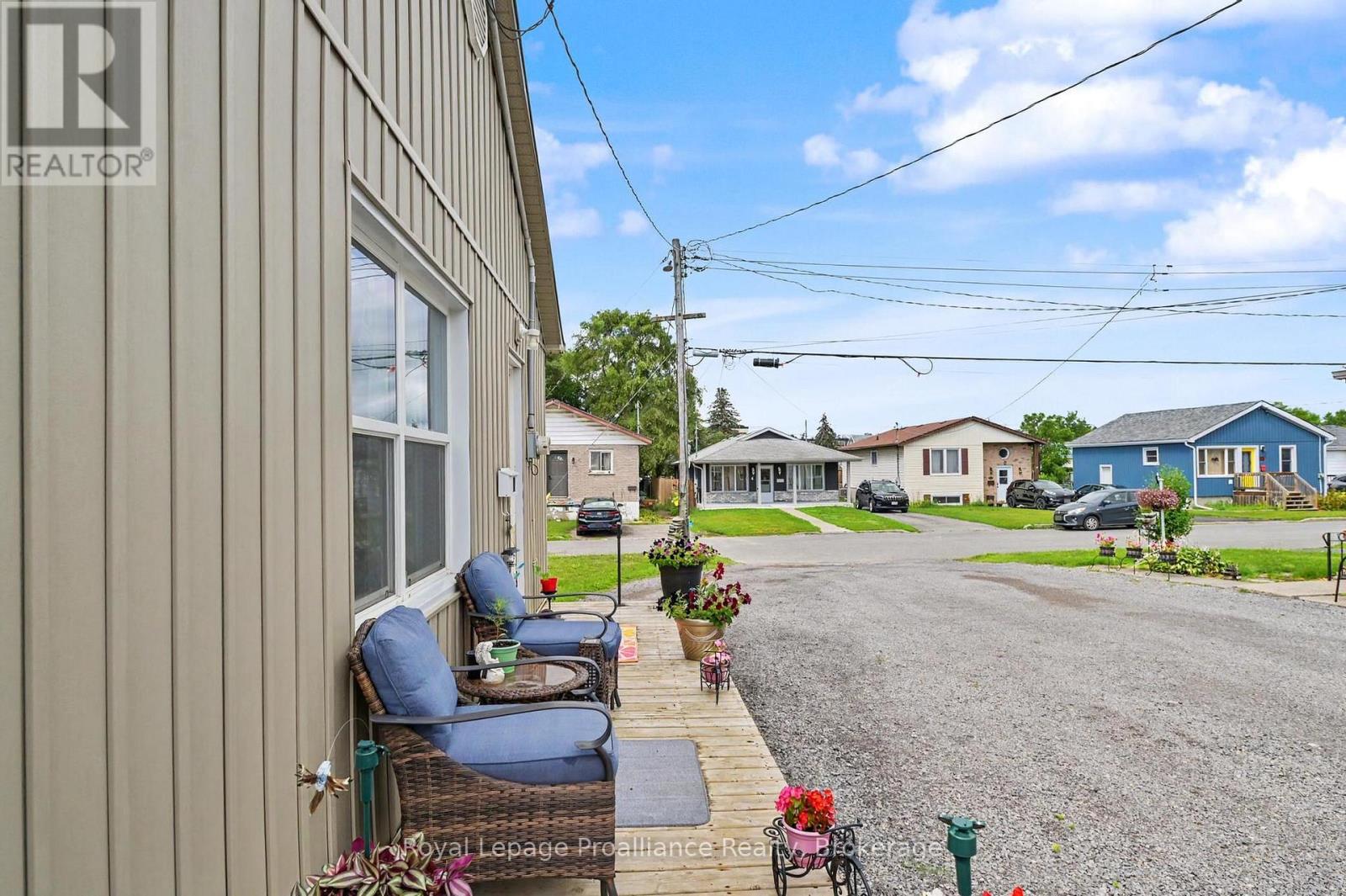 1, 1A, 3, & 3A RAMSAY AVENUE - 23