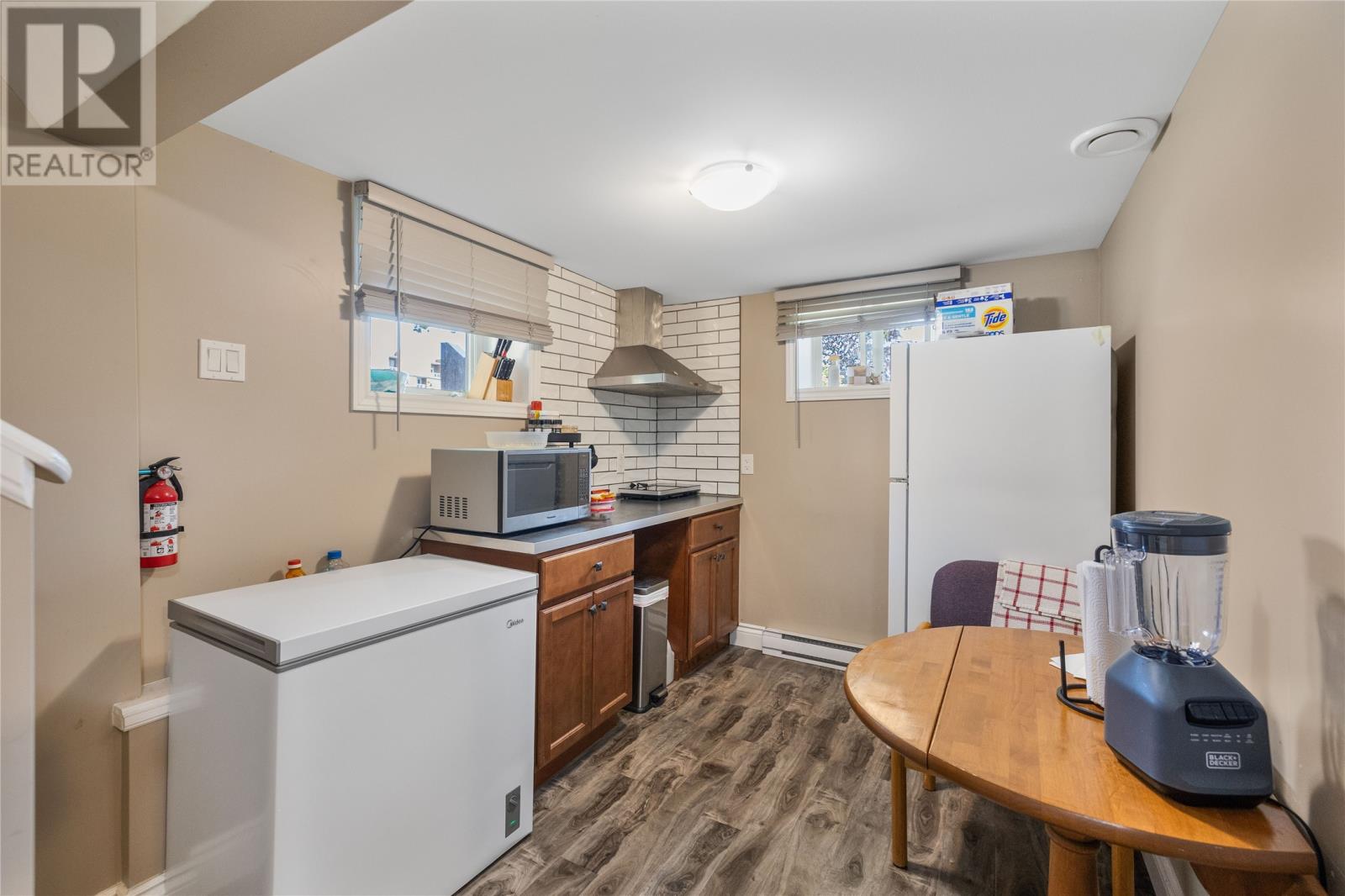 192 Elizabeth Avenue thumbnail 18