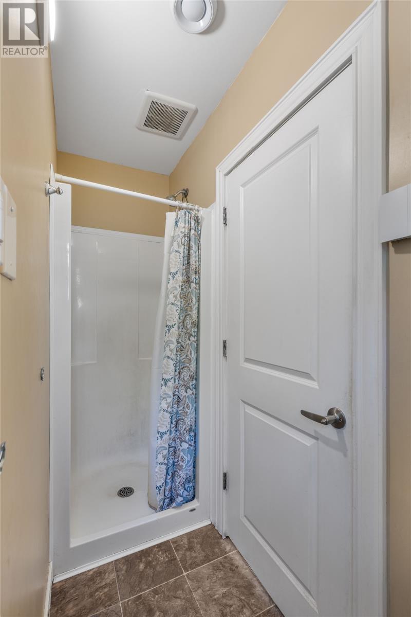 192 Elizabeth Avenue thumbnail 14