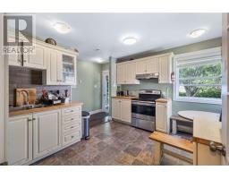 192 Elizabeth Avenue thumbnail 4