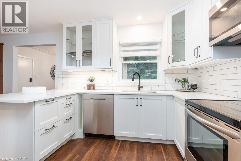 139 MACKAY Crescent - 10