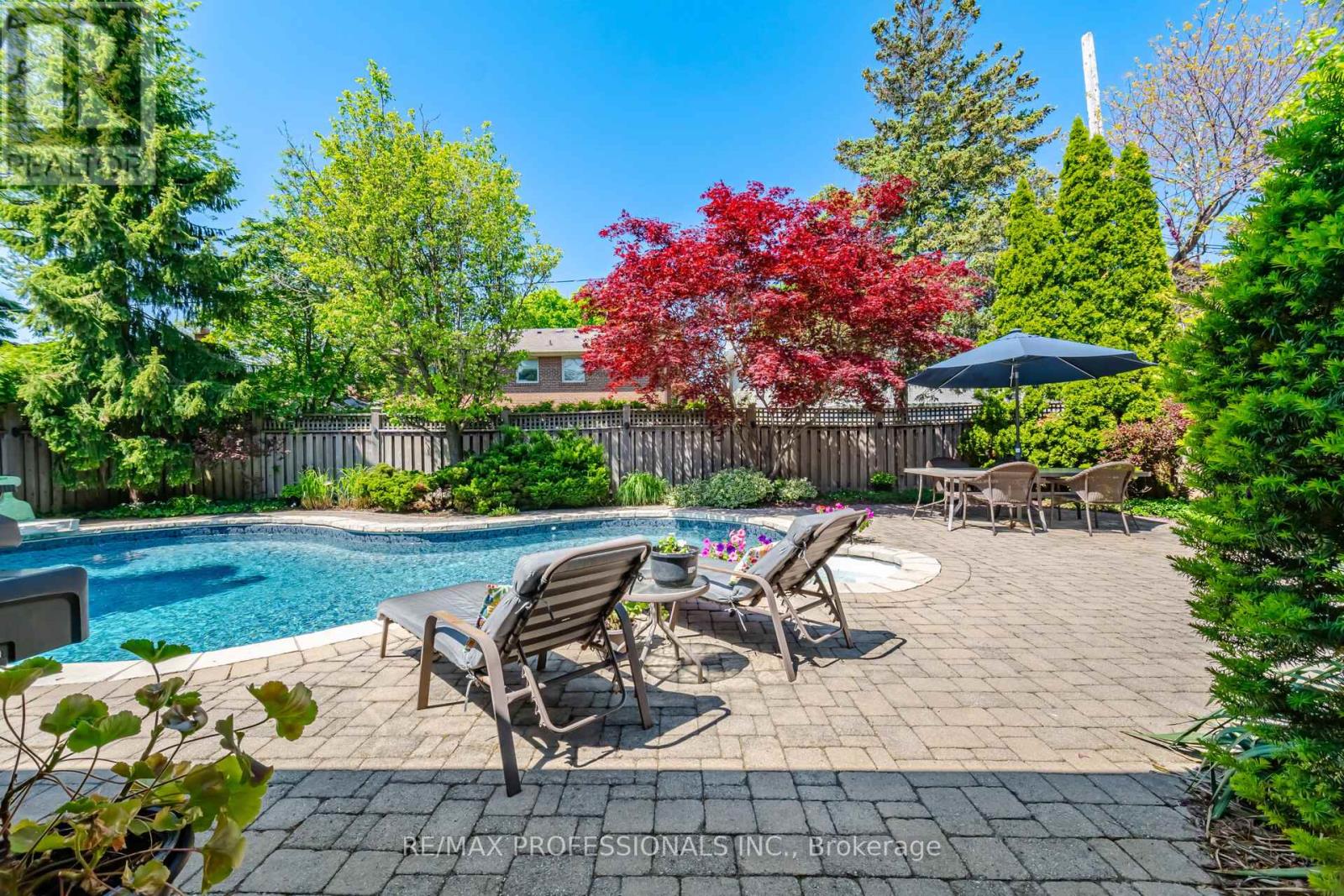16 CHERRY POST CRESCENT - 38
