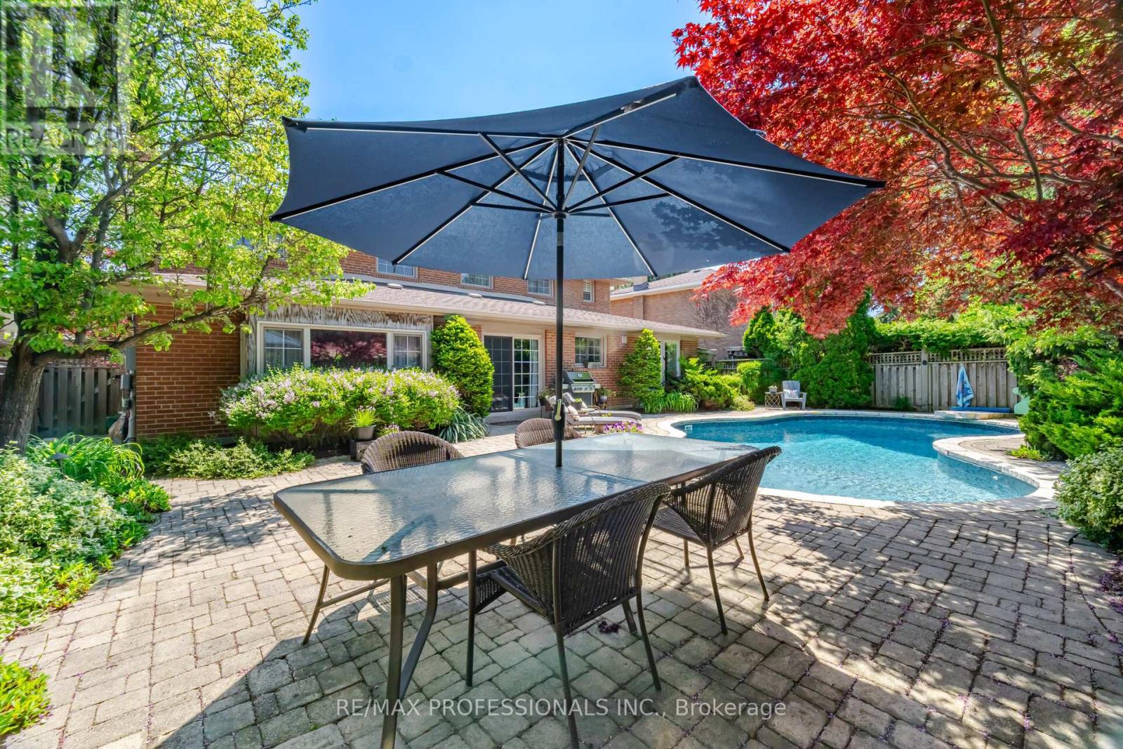 16 CHERRY POST CRESCENT - 42