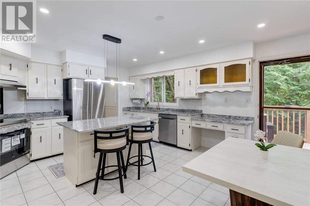 50 Eden Point Drive - 11