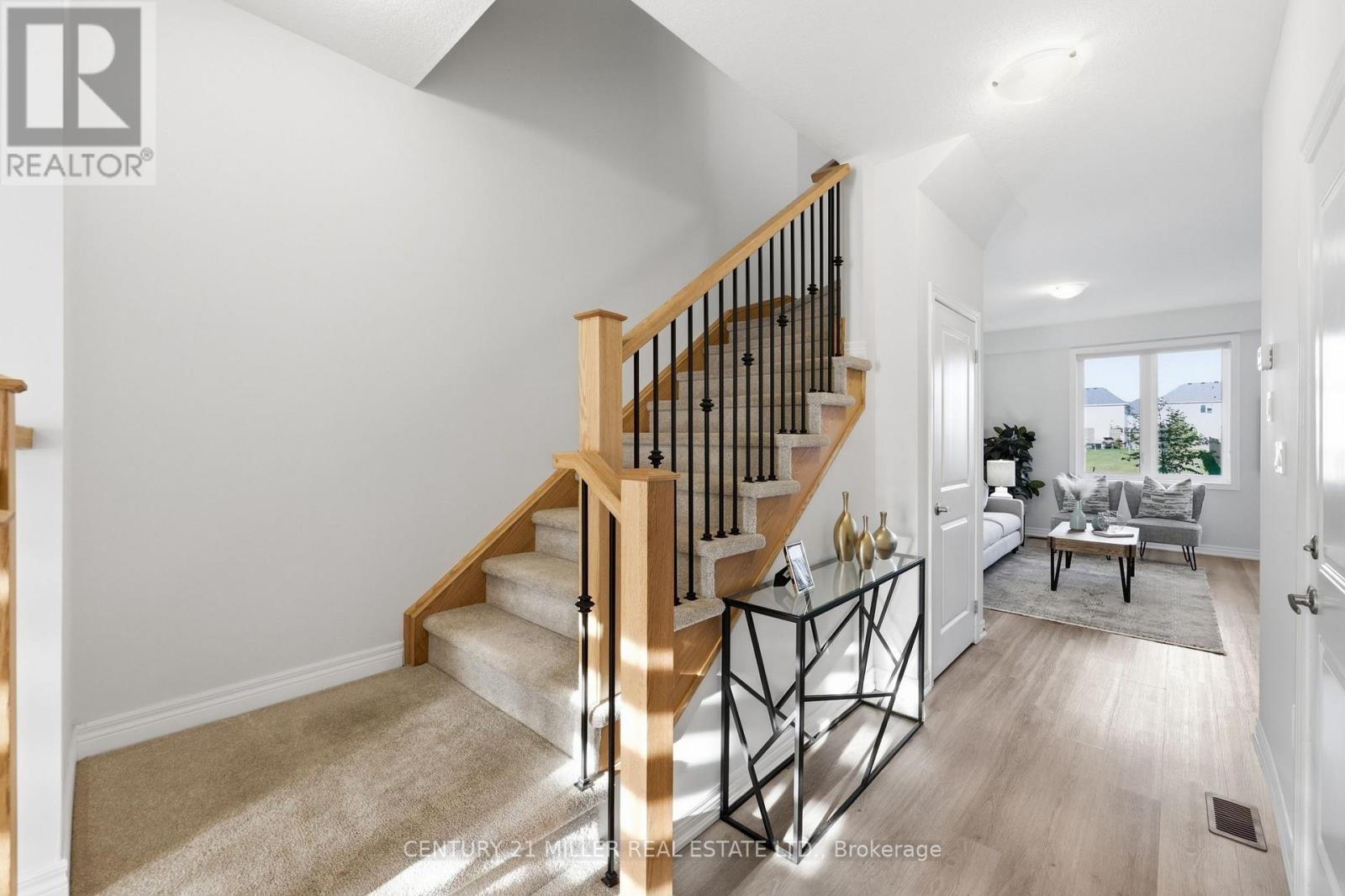 10 LINDEN PARK LANE - 9