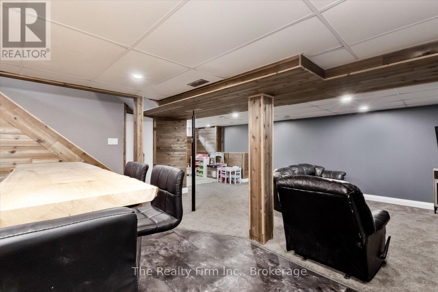 374 WEST GORE STREET - 23