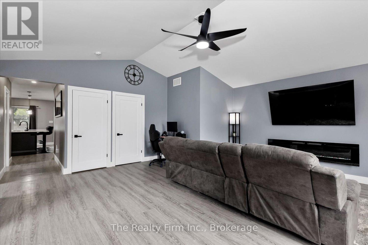 374 WEST GORE STREET - 6