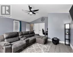 Mud room - 374 West Gore Street, Stratford, ON N5A1L1 Photo 7