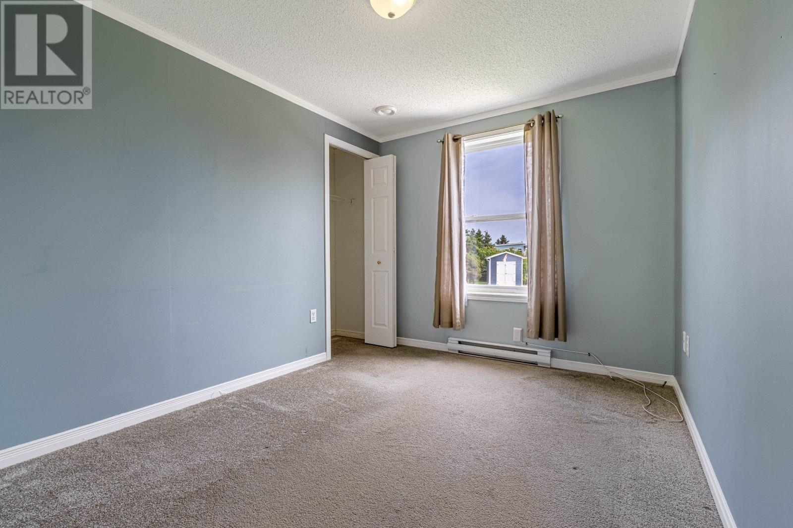 27 PERRY Lane - 15