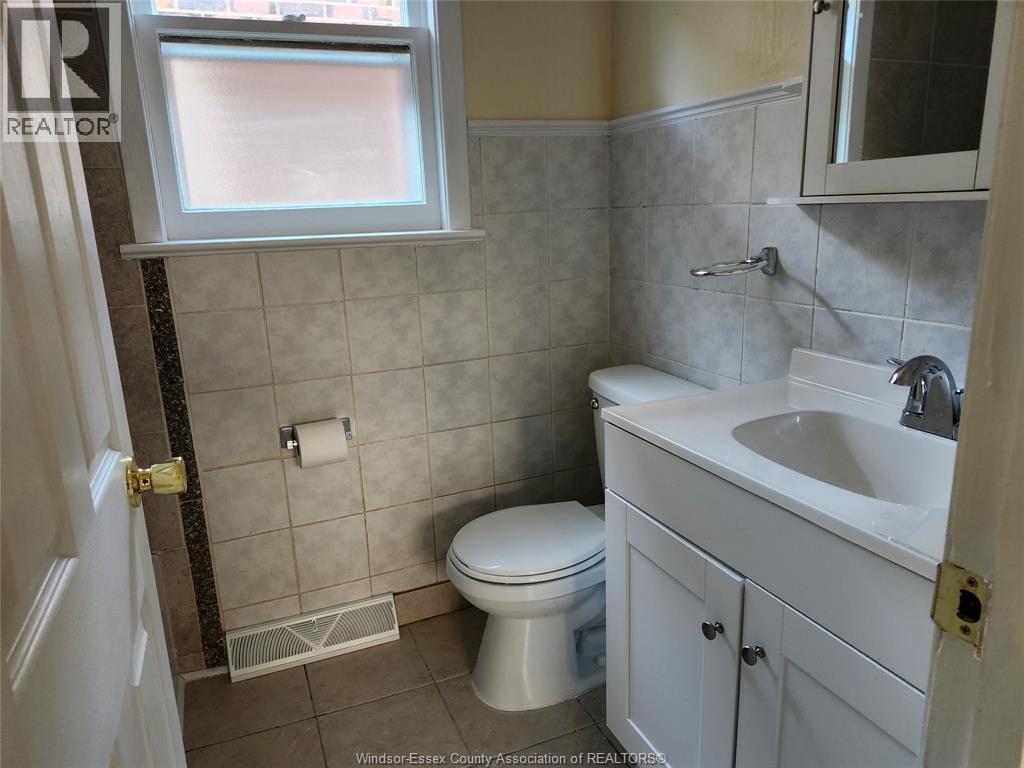1163 JOSEPHINE - 8