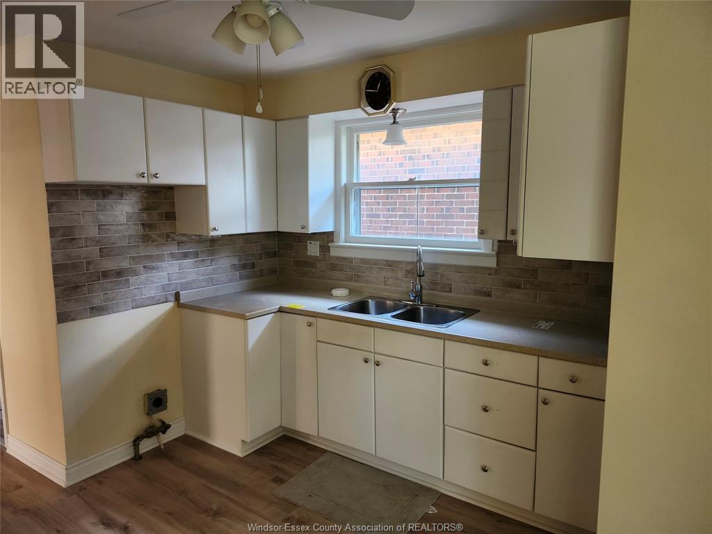 1163 JOSEPHINE - 2
