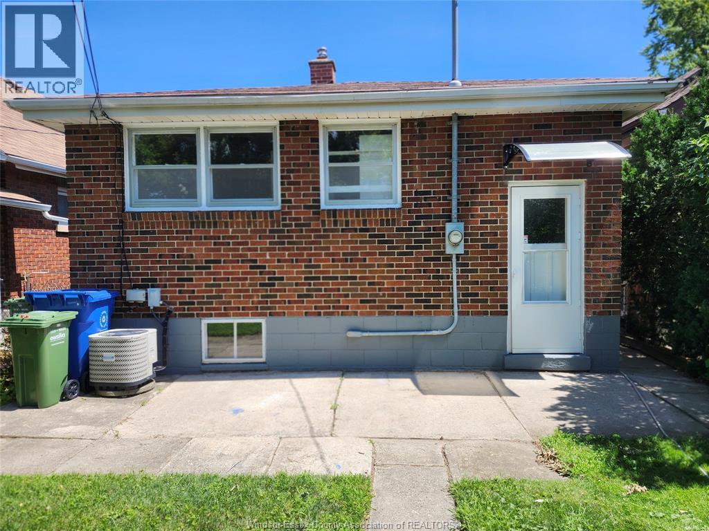 1163 JOSEPHINE - 16