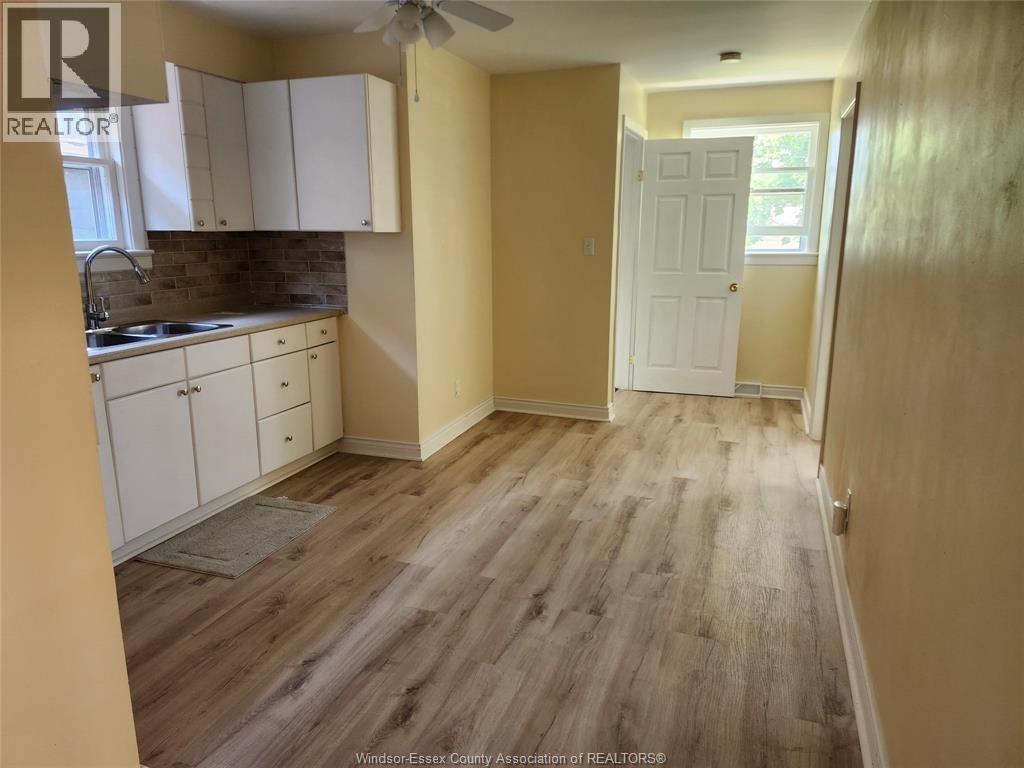 1163 JOSEPHINE - 3