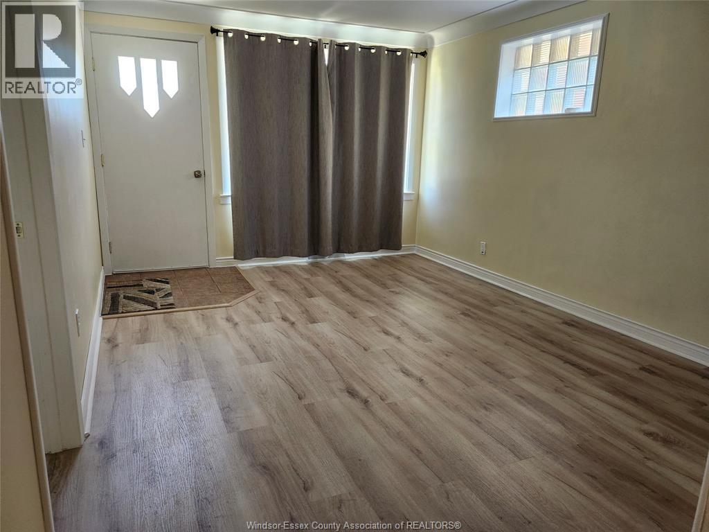 1163 JOSEPHINE - 7