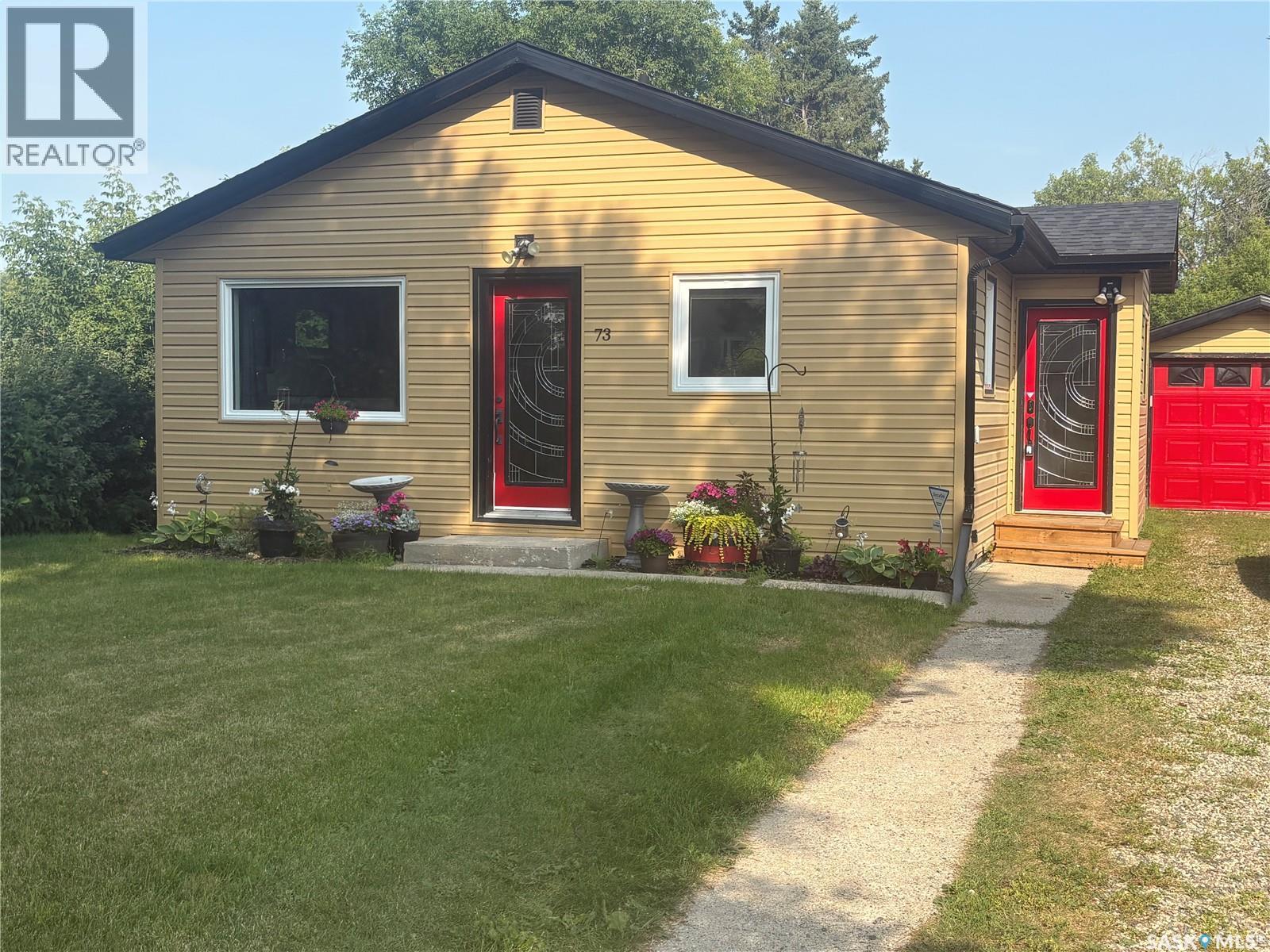 73 Franklin AVENUE - 1