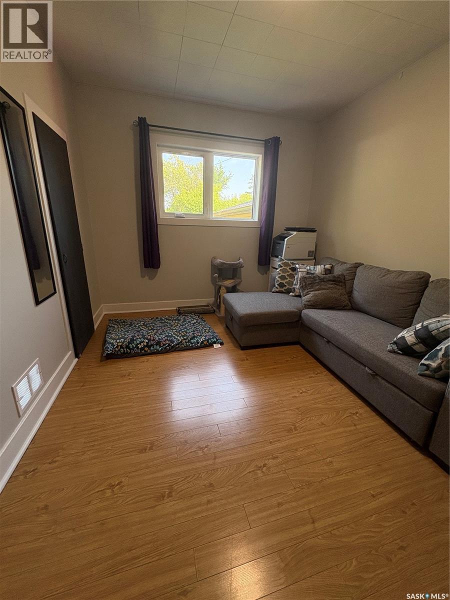 73 Franklin AVENUE - 11