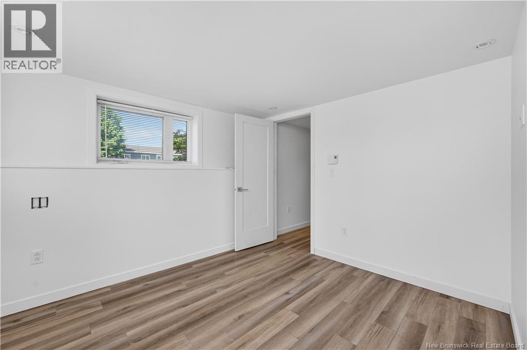 296 Buckingham Avenue - 38