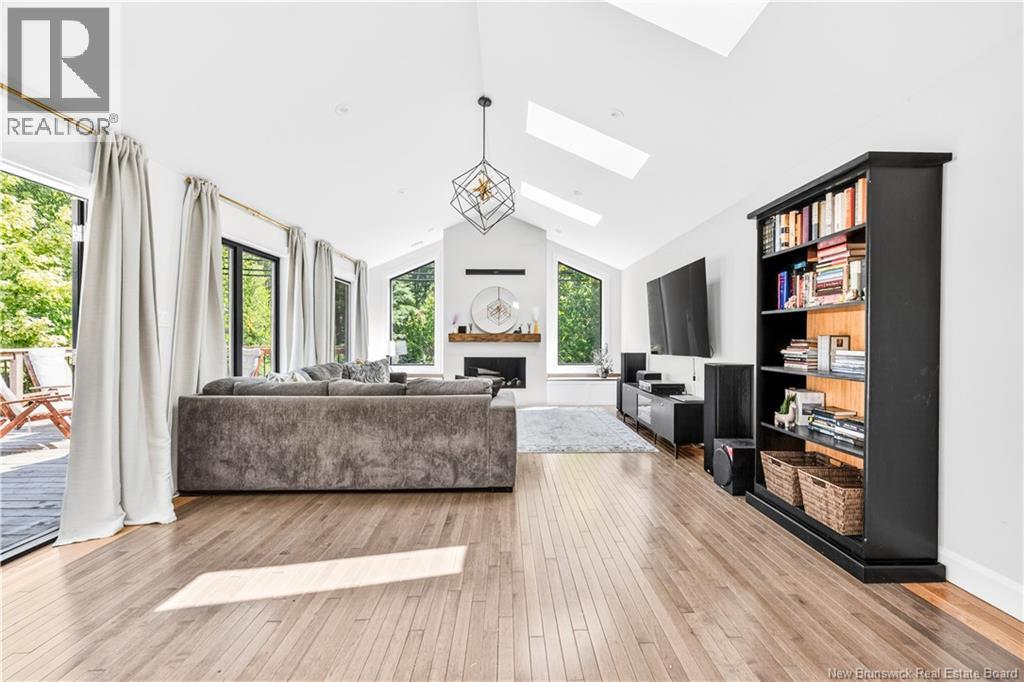 296 Buckingham Avenue - Image 5