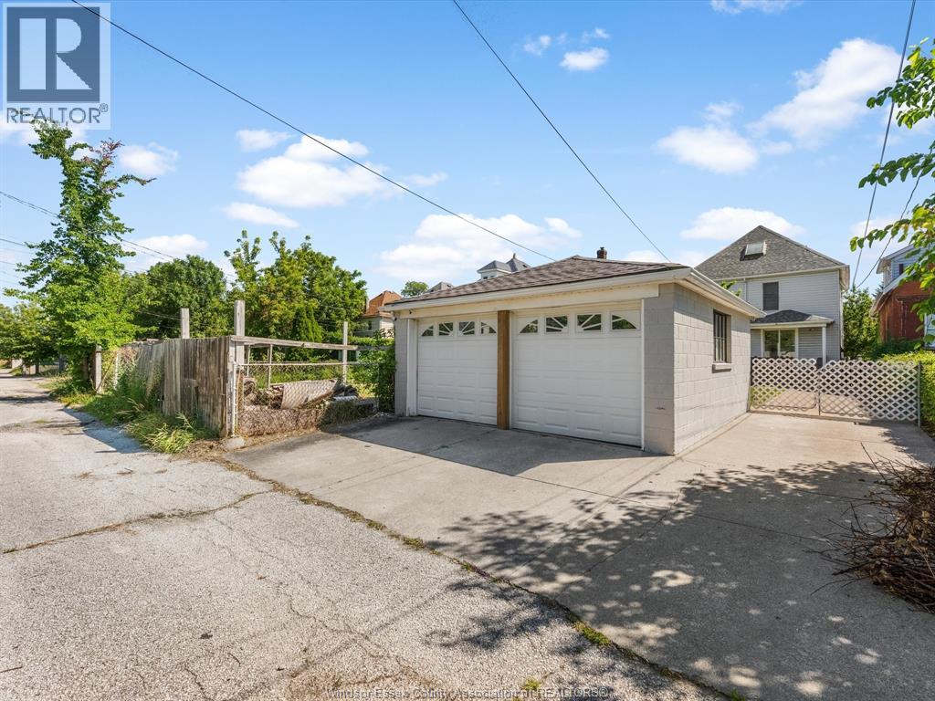 477 Pierre AVENUE - 22