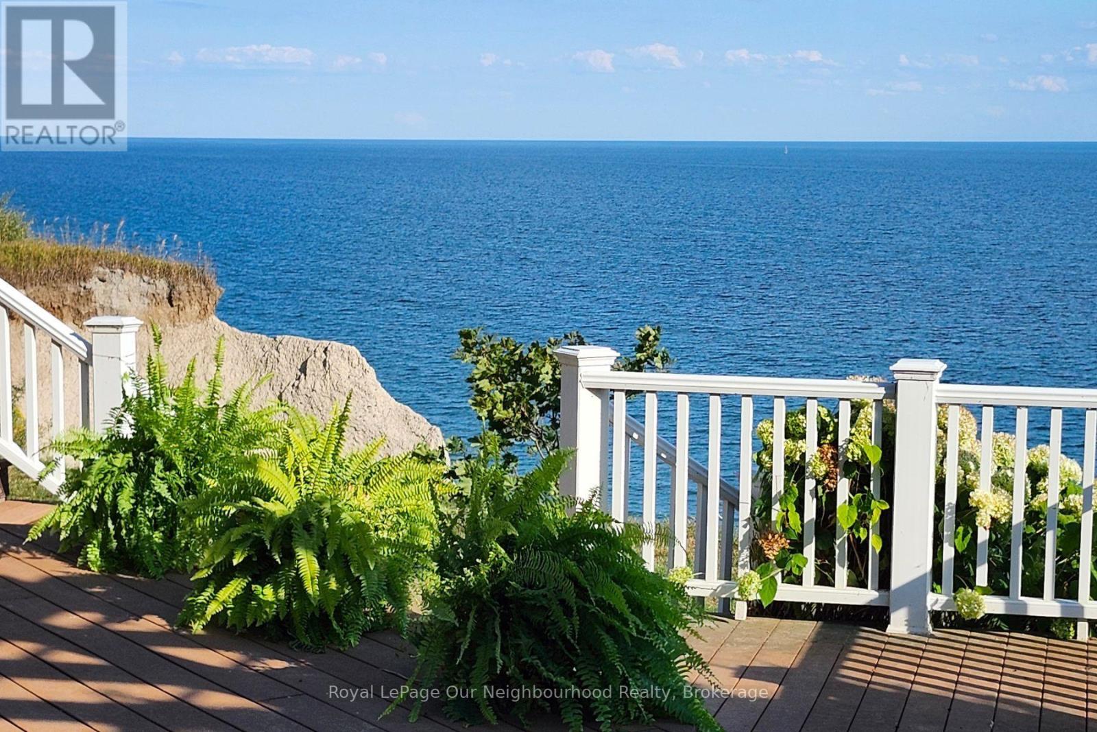 3741 LAKESHORE ROAD E - 1