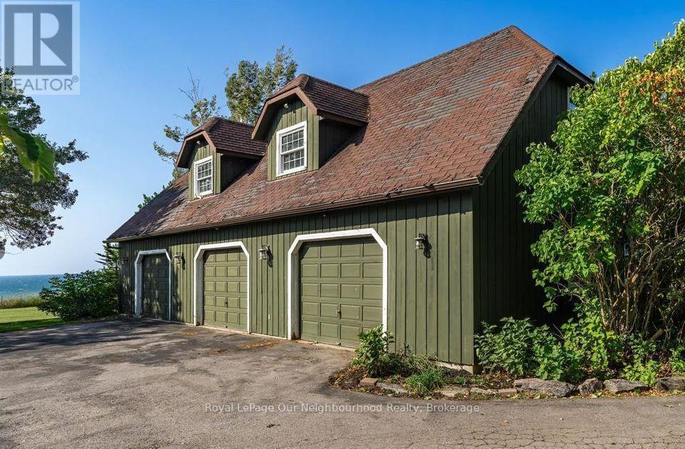 3741 LAKESHORE ROAD E - 17