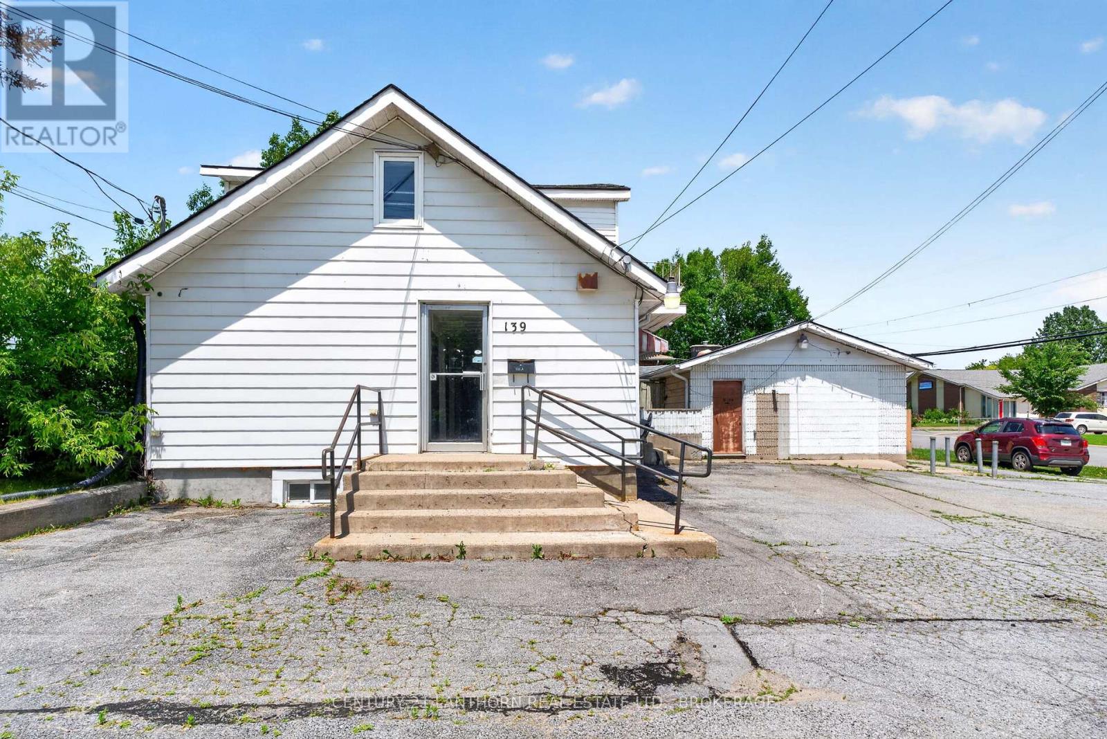 139 DRENNAN STREET - 2