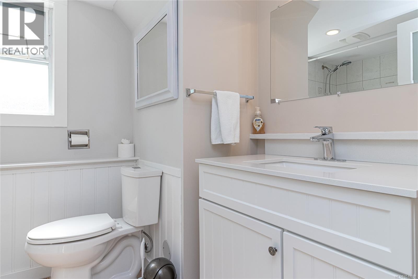 1327 Justine Pl - 43