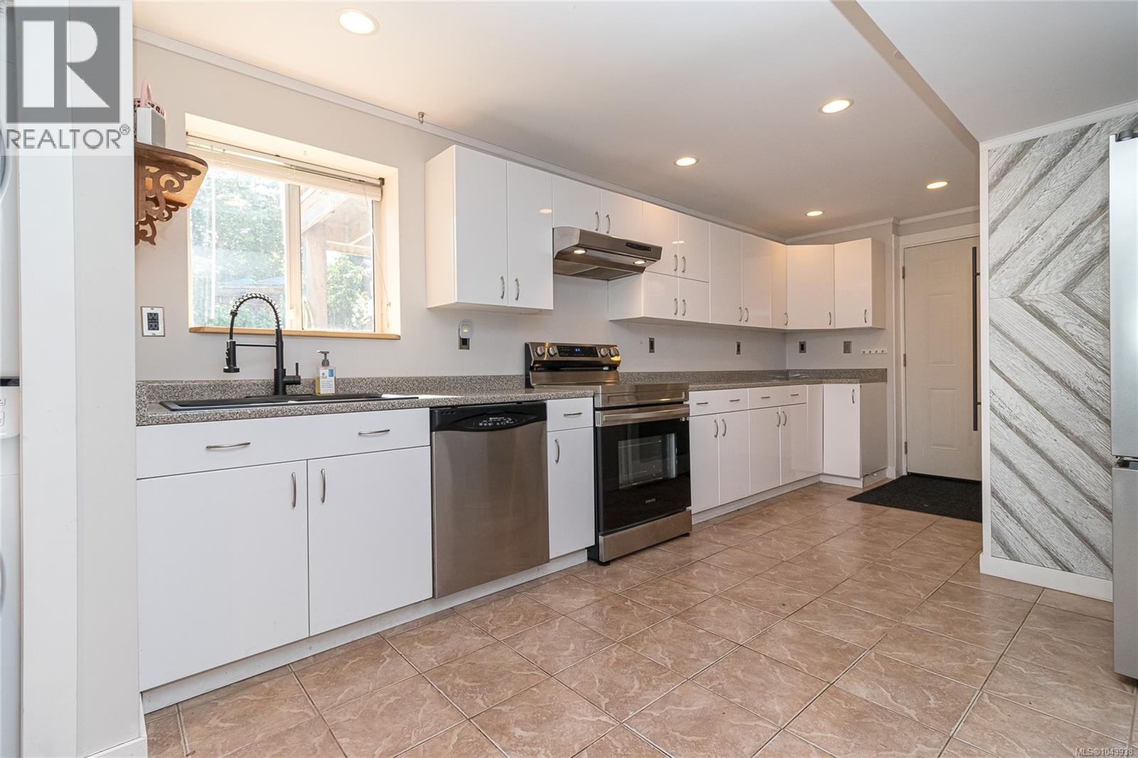 1327 Justine Pl - 39